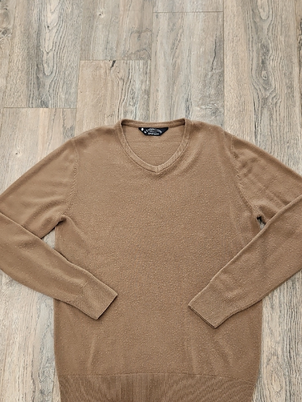 Kensington Eastside Super Soft Men’s V-Neck Sweater in Camel